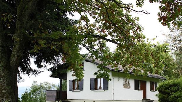 Exterior - Quaint Holiday Home in Vorarlberg With Garden (Frastanz)