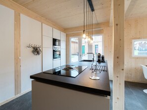 Chalet | Yksityinen keittiö | Syöttötuoli
