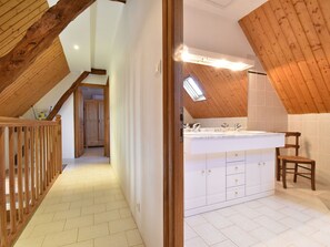 3 Schlafzimmer, individuell eingerichtet