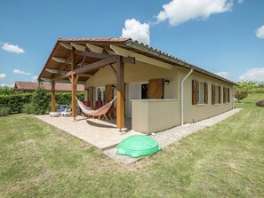 Exterior - Cozy Holiday Home in Sadillac With Private Pool (Sadillac)