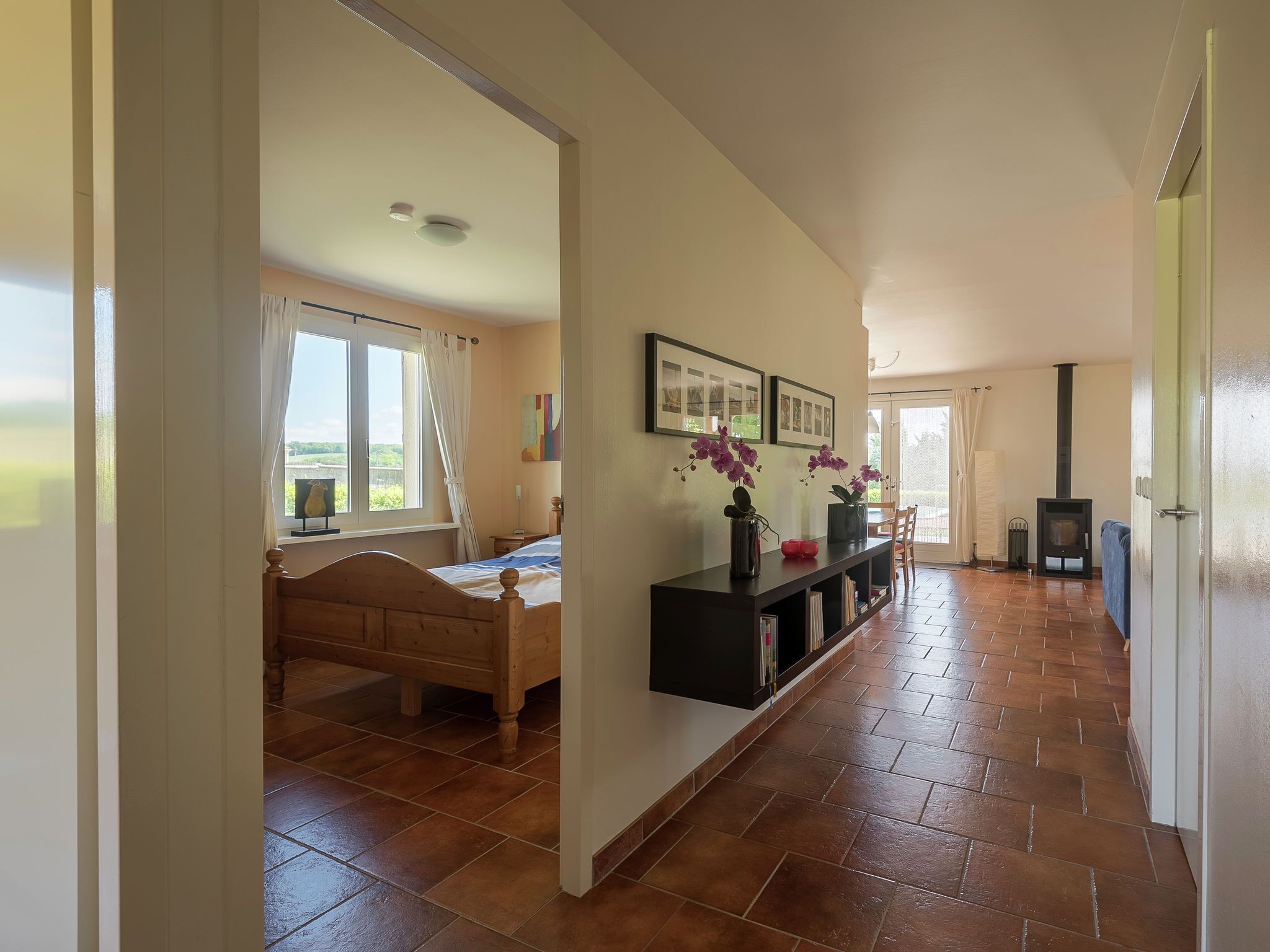 3 phòng ngủ, trang bị nội thất với thiết kế riêng biệt 