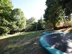 Outdoor pool - Beautiful Apartment in Saint-prix With Swimming Pool (Saint-Prix)