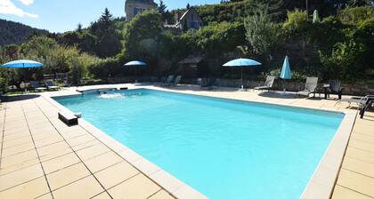 Beautiful Apartment in Saint-prix With Swimming Pool