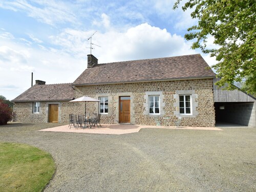 Lovely, Modern Holiday Home With Large Enclosed Garden and Nice Views