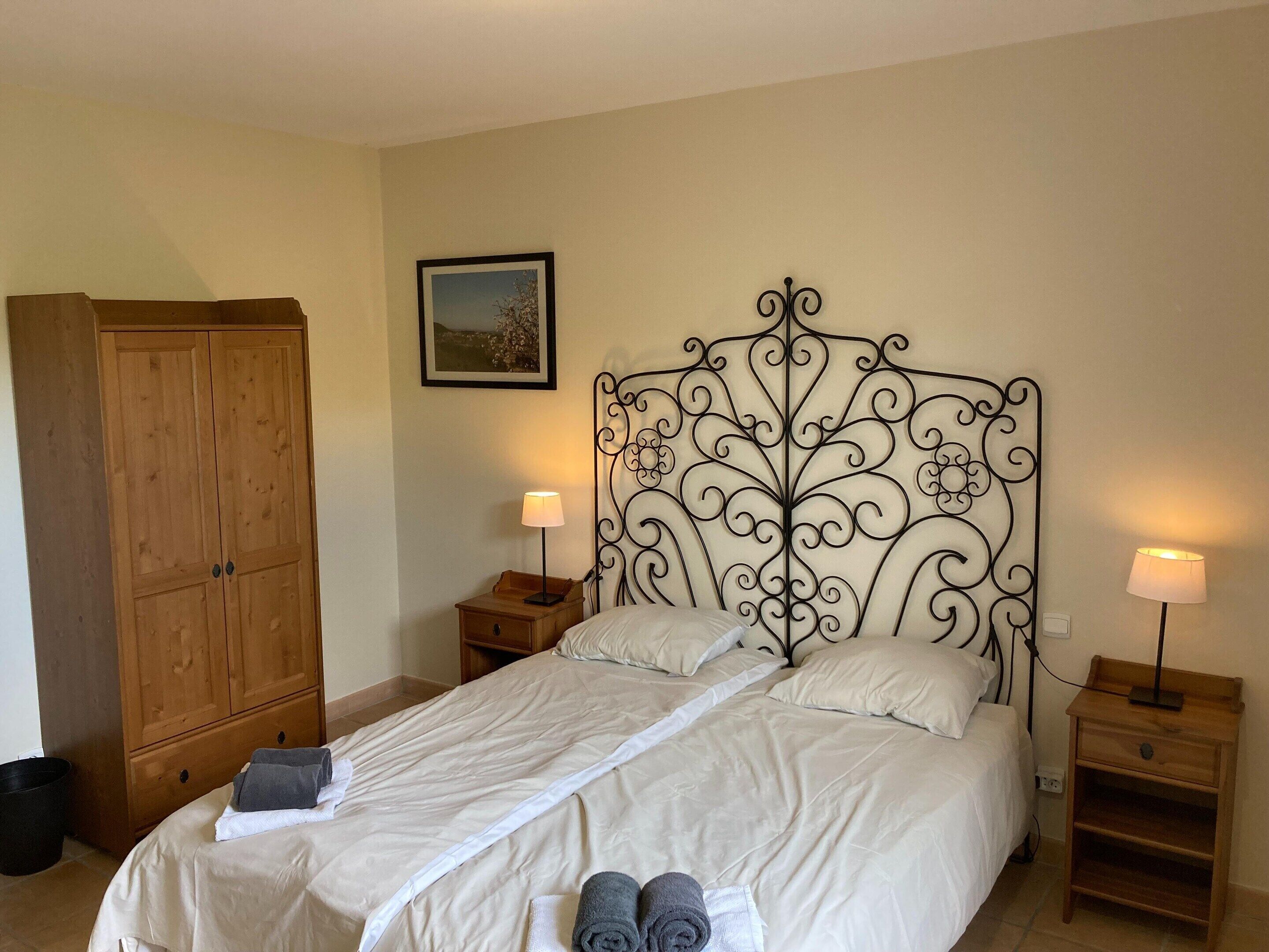 4 bedrooms, individually furnished, iron/ironing board, bed sheets