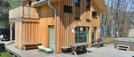 Chalet | Exterior