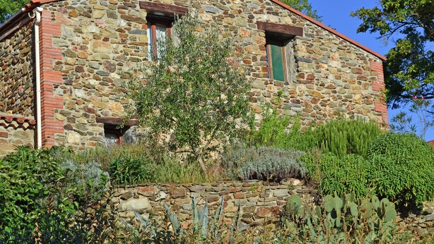 Villa | Exterior - Farmhouse With Private Swimming Pool Between Beach and Mountains Near Spain (Prunet-et-Belpuig)