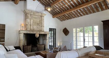 Oppede Villa With Private Pool