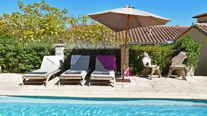 Outdoor pool - Luxury Villa in Preixan With a View of Carcassonne (Preixan)