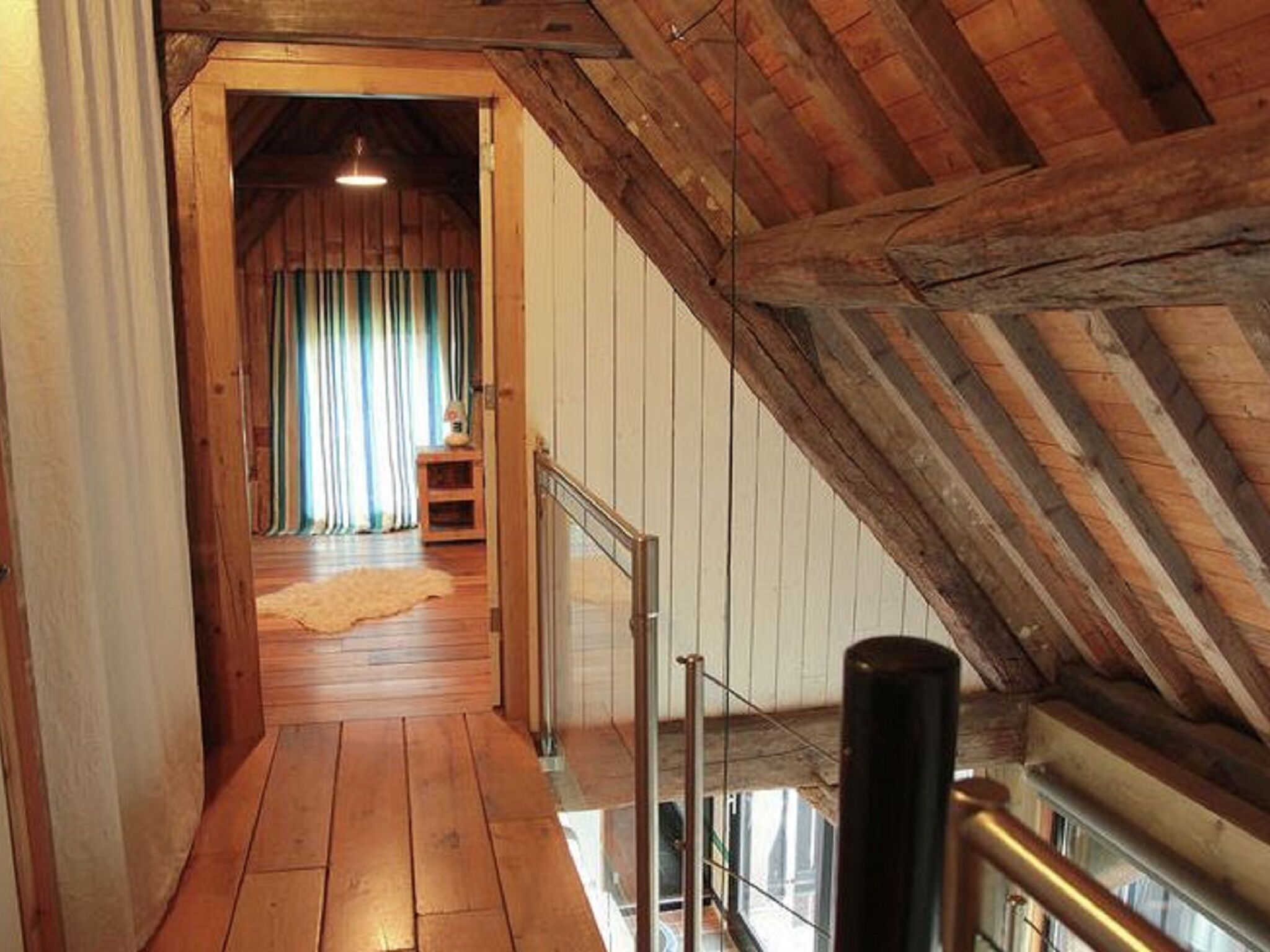 5 chambres, ameublement personnalisé