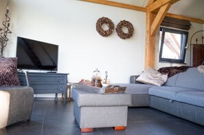 House | Living room - Classy Holiday Home in Alphen With Garden (Alphen)