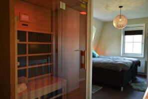 Villa | 3 bedrooms, individually furnished, bed sheets - Villa in Schoorldam With Garden (Warmenhuizen)