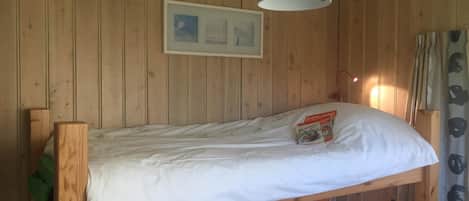 House | 3 bedrooms, individually furnished