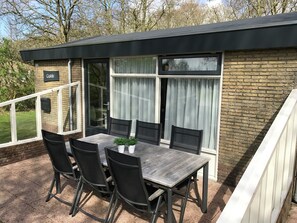 House | Balcony - Secluded Holiday Home in Ballum Frisian Islands (Ballum)