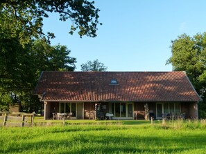 Exterior - Holiday Home With Roof Terrace (Geesteren)