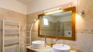 Unclassified image, 5 of 35, button - Wonderful Cottage in Pujaut With Swimming Pool (Pujaut)