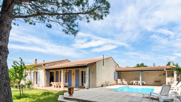 Unclassified image, 1 of 35, button - Wonderful Cottage in Pujaut With Swimming Pool (Pujaut)