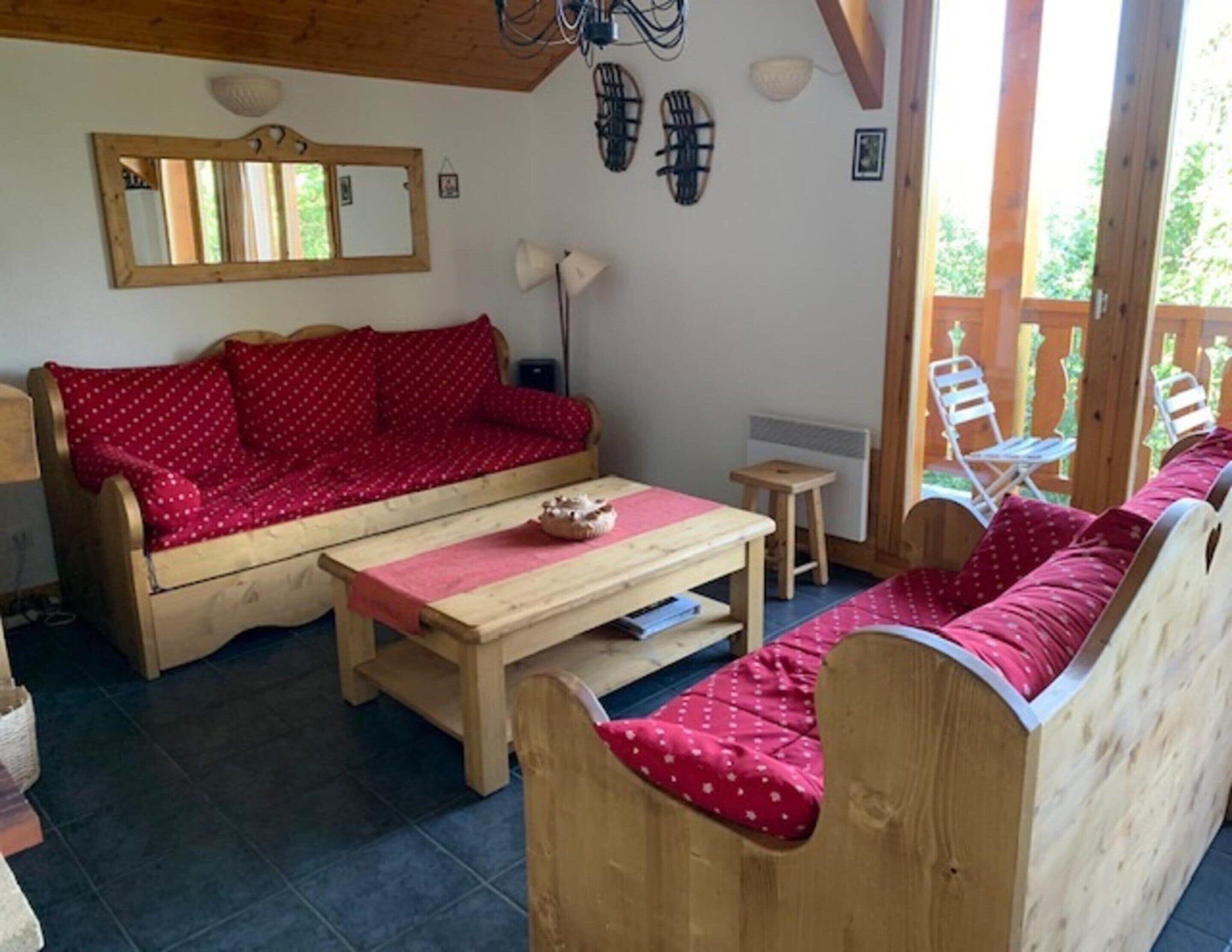 Chalet | Living room | Fireplace