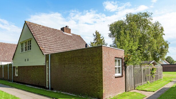 Unclassified image, 1 of 39, button - Modern Holiday Home in Noordwijkerhout With Fireplace (Noordwijkerhout)