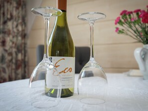 2 Schlafzimmer, individuell eingerichtet, Bettwäsche
