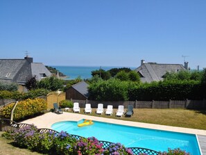 Outdoor pool - Beautiful Renovated Villa With a Private Swimming Pool and View ont the Sea! (Cancale)
