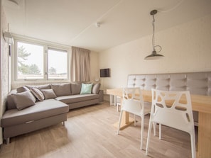 Apartment | Living room - Cozy Apartment With a Dishwasher on the Isle Schiermonnikoog (Schiermonnikoog)