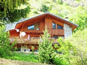 Unclassified image, 2 of 15, button - Modern Chalet in Champagny-en-vanoise Near Ski Area (Champagny-en-Vanoise)