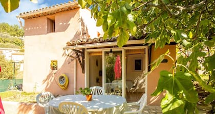 Peaceful Garden Retreat, Berre