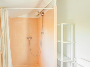 House | Bathroom - Peaceful Garden Retreat, Berre (Berre-des-Alpes)