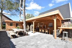 House | Balcony - Farmhouse With Near sea and Forest (Groet)