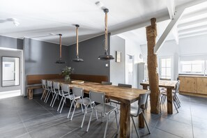 House | Dining - Farmhouse With Near sea and Forest (Groet)