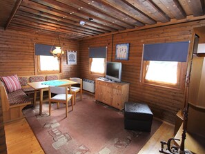 House | Dining
