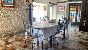House | Tempat makan