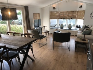 Chalet | Ruang keluarga