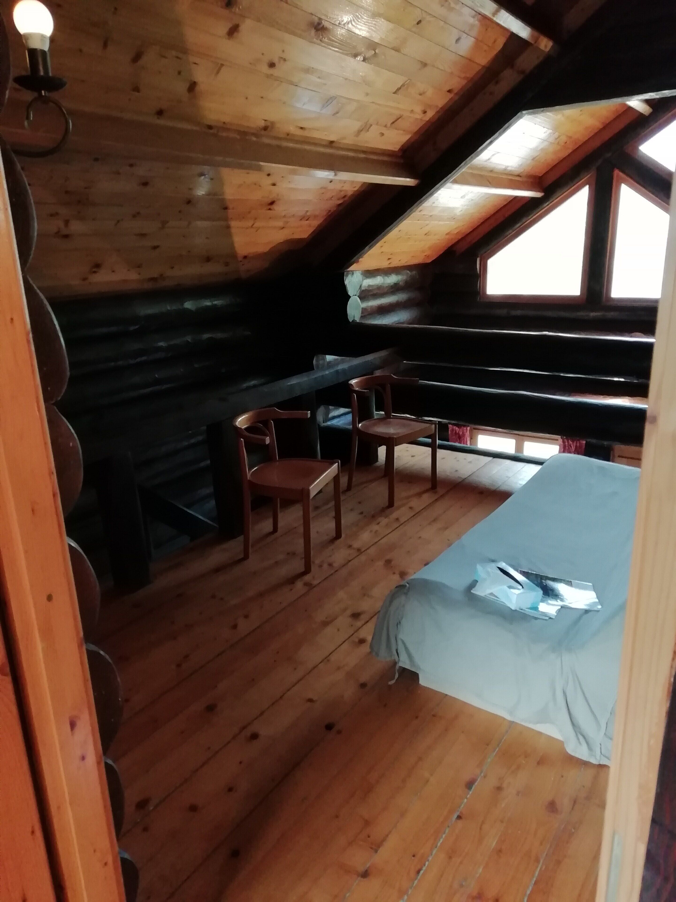 Chalet | 2 bedrooms, individually furnished