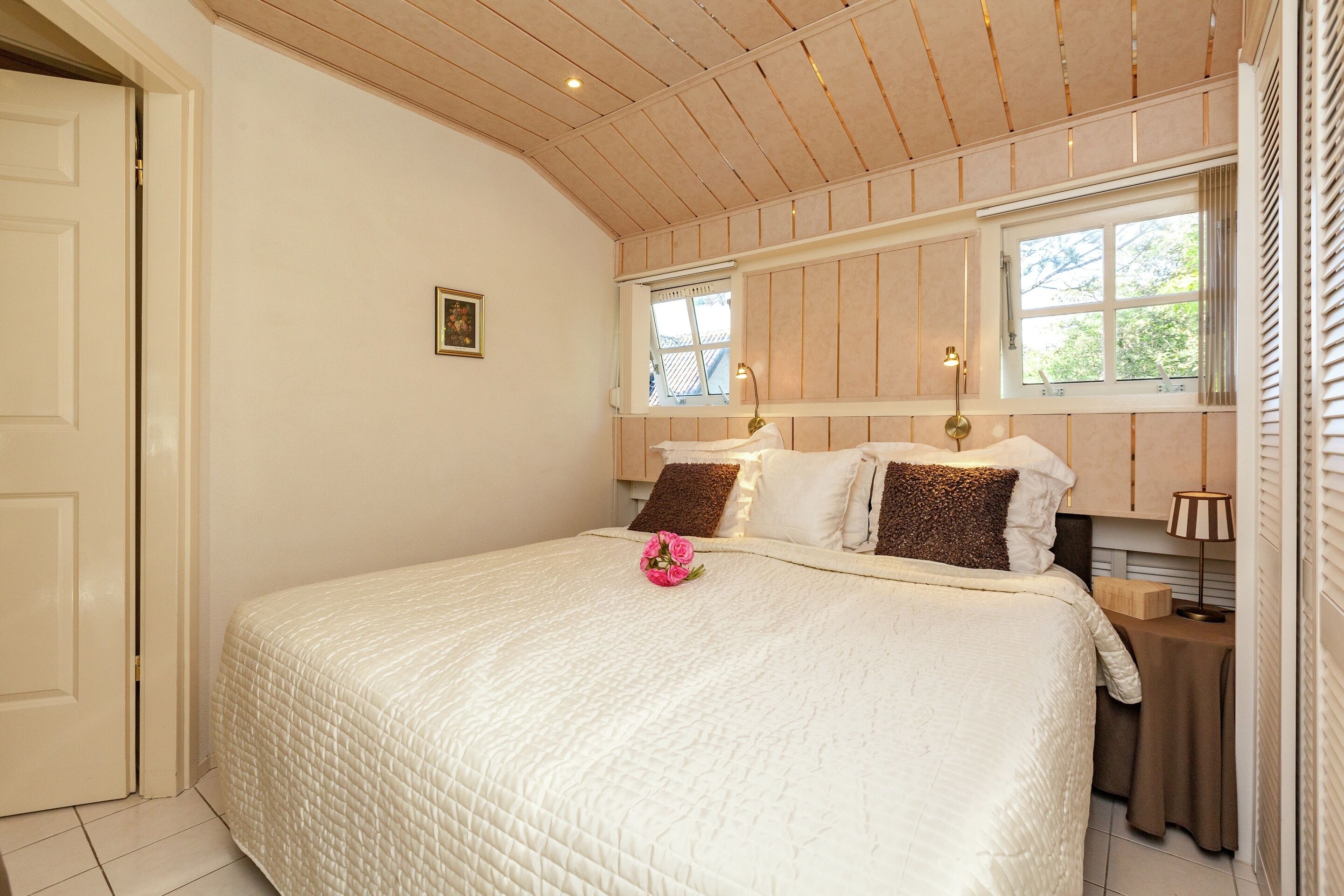 Apartment | 1 bedroom, individually furnished, bed sheets