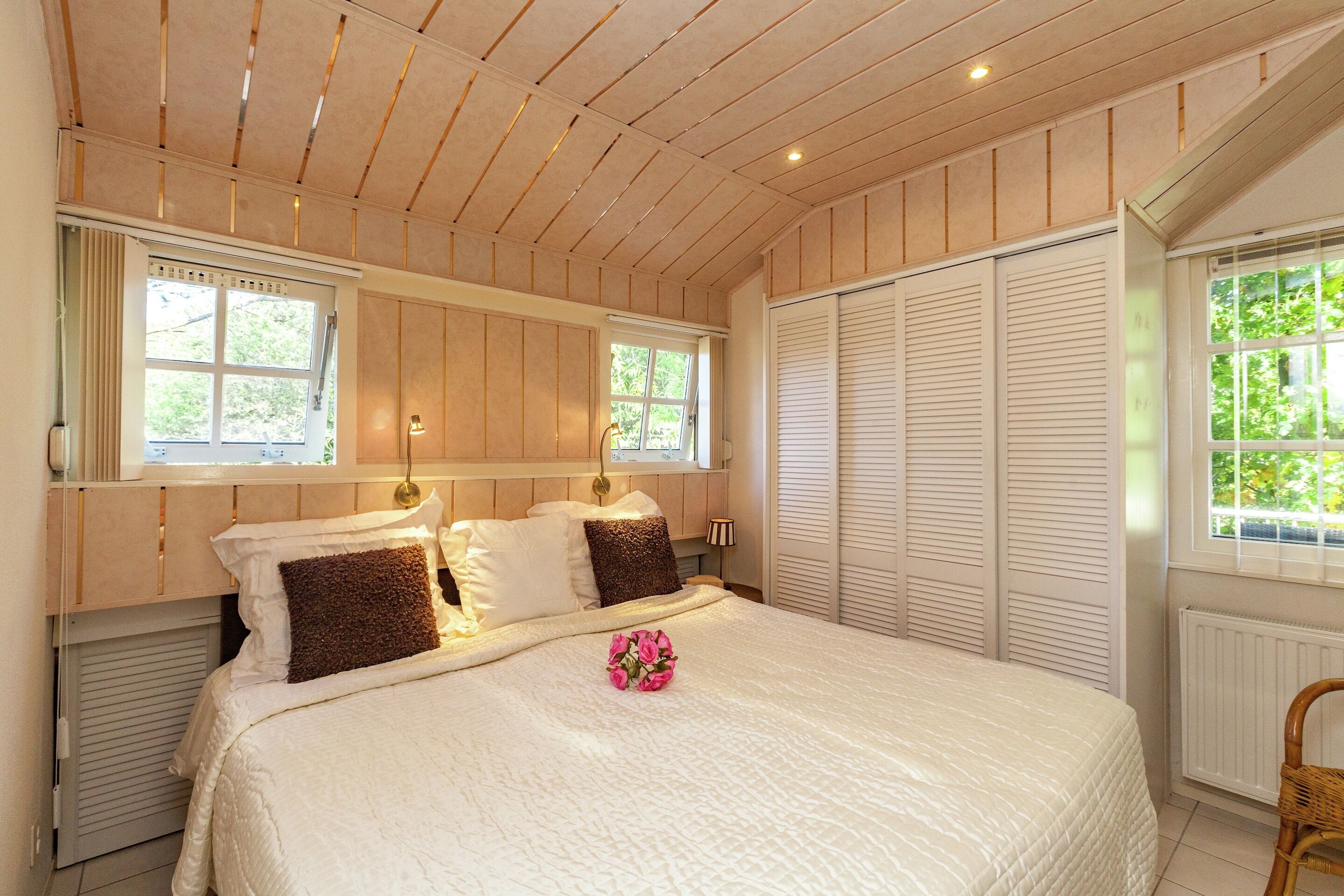 Apartment | 1 bedroom, individually furnished, bed sheets