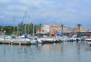 View from property - Great Holiday Home Near a Pleasure Marina, the Mediterranean and the Pyrenees (Saint-Cyprien)