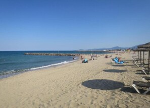 Villa | View from property - Great Holiday Home Near a Pleasure Marina, the Mediterranean and the Pyrenees (Saint-Cyprien)