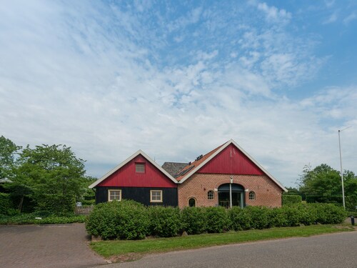 Spacious Mansion in Aalten With Garden