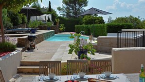 Villa | Balcony - Luxury Villa With Heated Pool in Les Issambres on the Cote d 'azur (Roquebrune-sur-Argens)