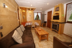 Living room - Ventron Chalet With Hill Views (Ventron)