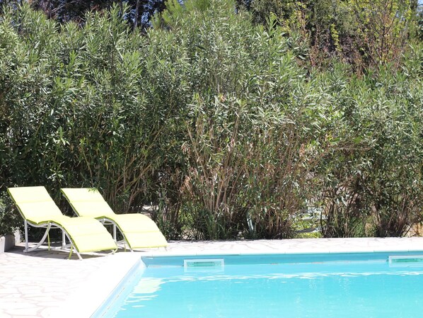 Garden - Alluring Holiday Home in Flayosc With Pool (Flayosc)
