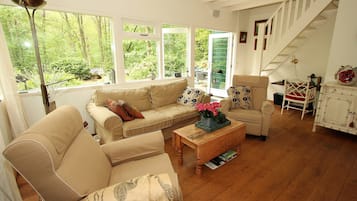House | Living room
