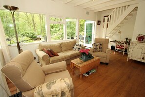 House | Living room - Cozy Countryside Escape in Dalfsen (Dalfsen)