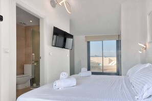 3 slaapkamers, een strijkplank/strijkijzer, gratis wifi, beddengoed