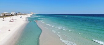 $98/Night Now thru November 22nd!~ Laguna Beach ~Directly Across Street-30ft from Perfect Beach Access #83