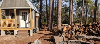 The Sanderling Tiny Cabin Water Access/Private Shared dock