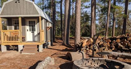 The Sanderling Tiny Cabin Water Access/Private Shared dock