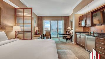 In-room safe, desk, iron/ironing board, free WiFi